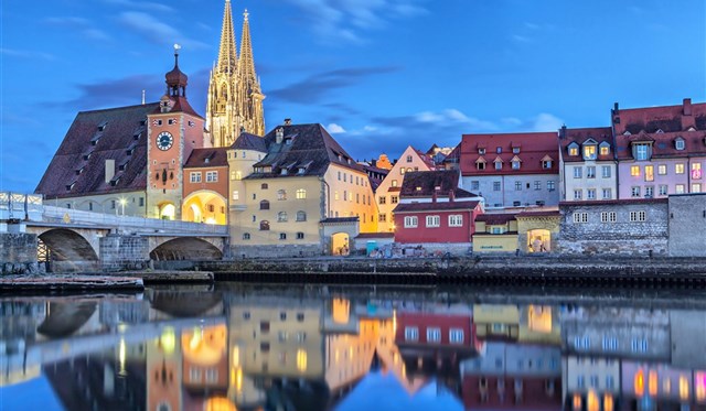 Německo - Adventní Regensburg - kouzelná atmosféra v hlavním městě vánočních trhů  